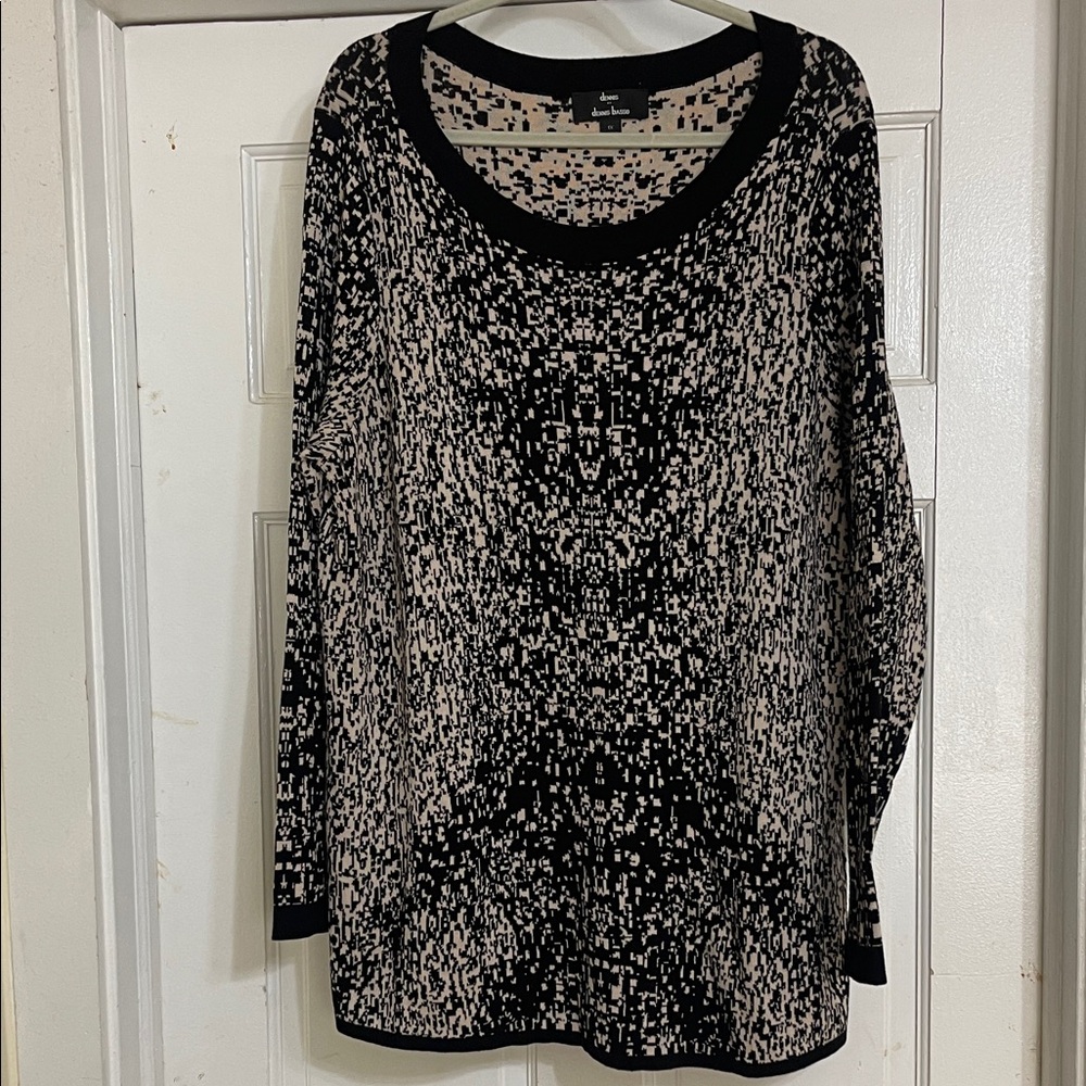 Dennis Basso Black and Cream Sweater